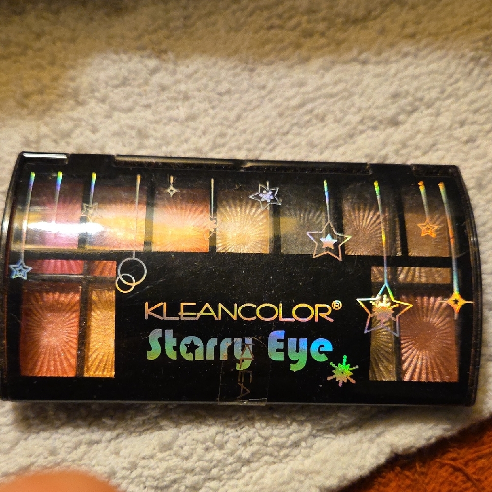 Kleancolor Starry Eye Palette with Shimmering Hues